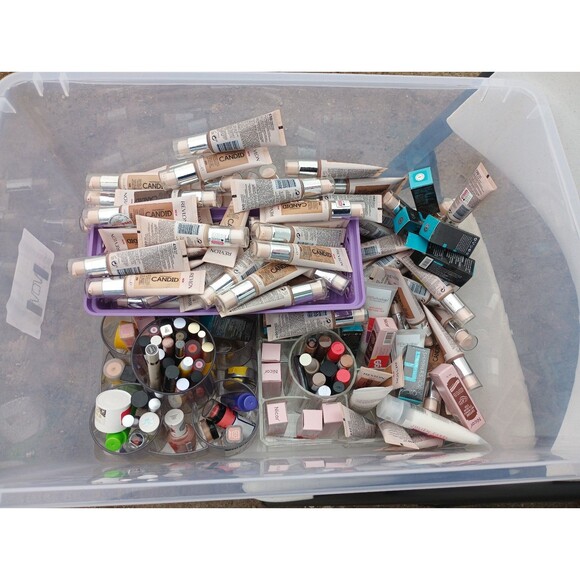 makeup bundle high end - Picture 5 of 6